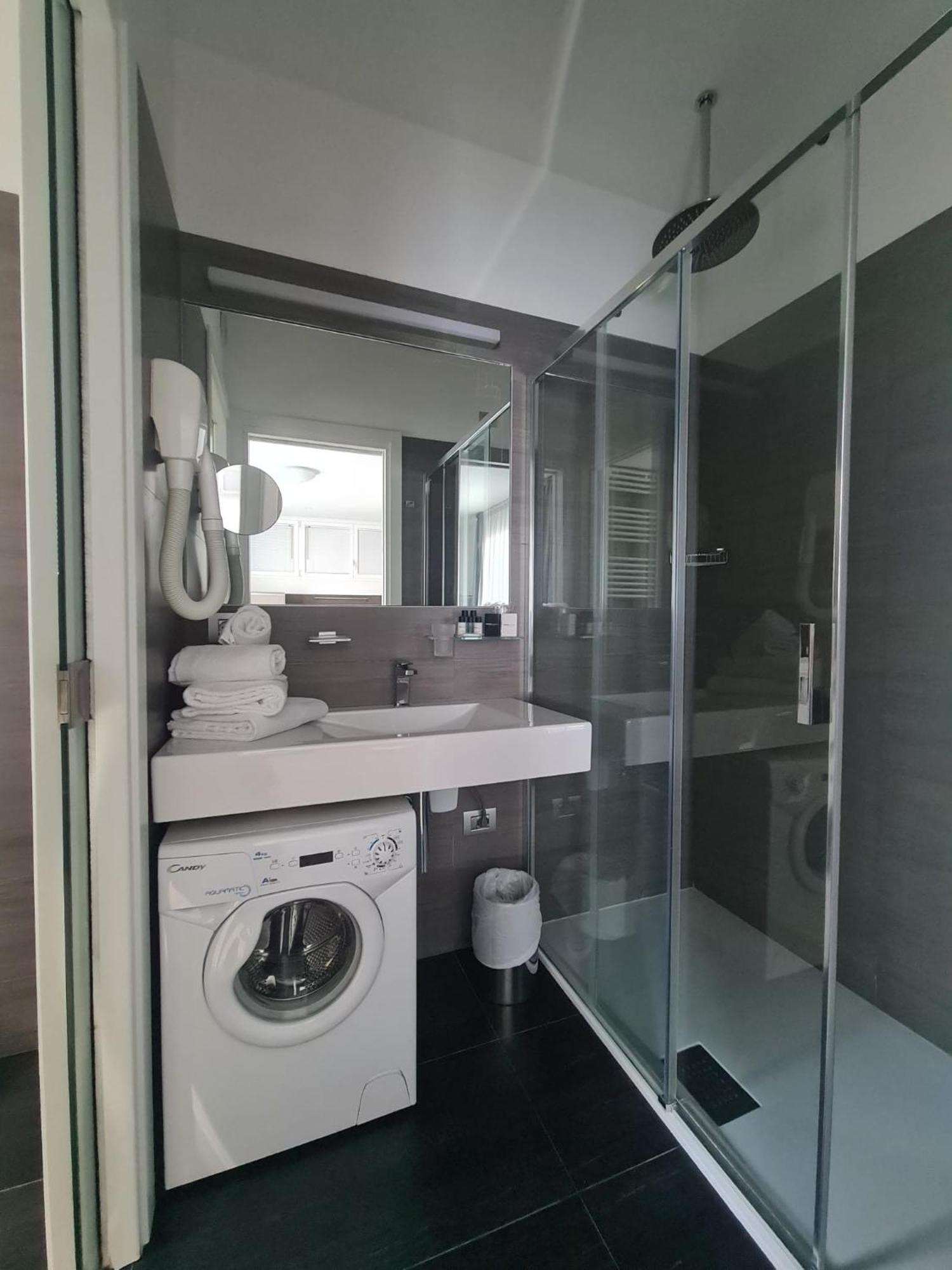 Hesperia Hotel & Residence Lido di Jesolo Bilik gambar