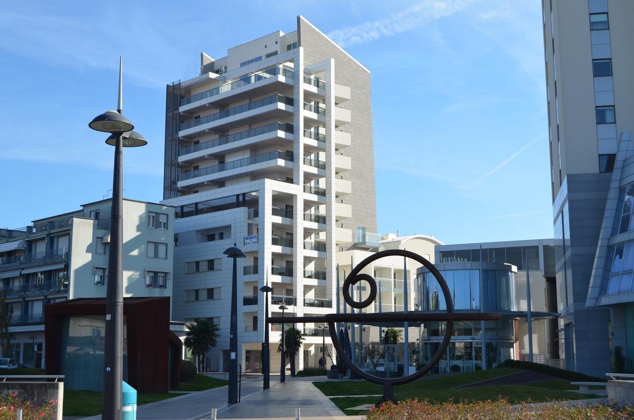 Hesperia Hotel & Residence Lido di Jesolo Luaran gambar
